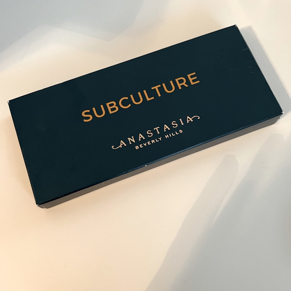 Anastasia Beverly Hills subculture brand new eyeshadow palette